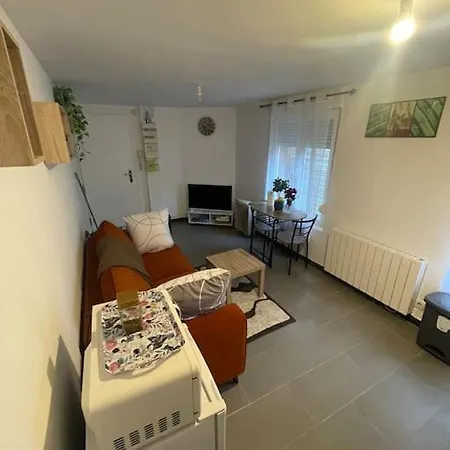 Studio*gare*centre Ville*st Leu Apartment *